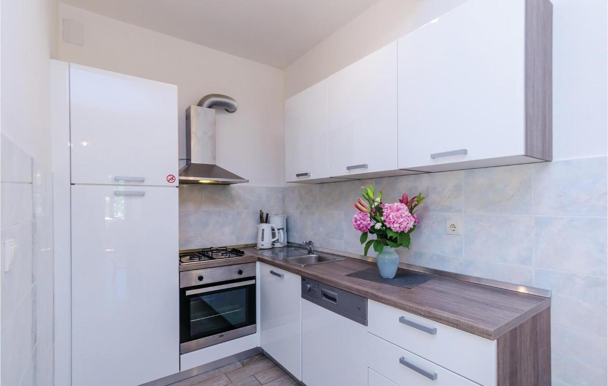 Pet Friendly Apartment In Bosanka With Kitchen Дубровник Экстерьер фото